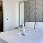 Boutique 16 - Experience