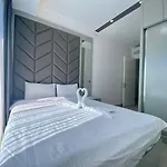 Boutique 16 - Experience *