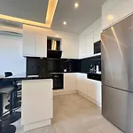 Boutique 16 - Experience